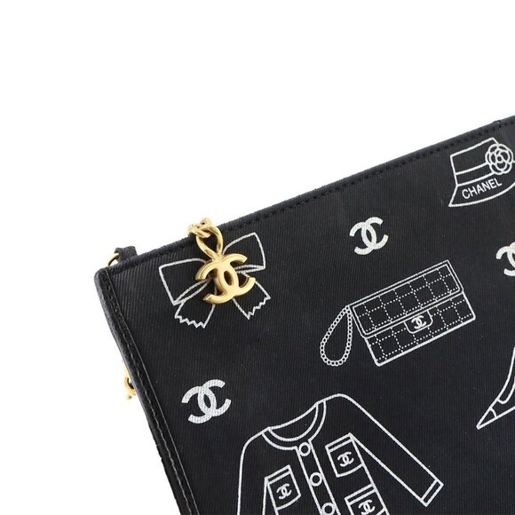 CHANEL Black Leather Shoulder Bag - Picture 8 of 9